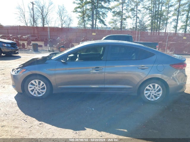 2018 HYUNDAI ELANTRA SE VIN: 5NPD74LF4JH282992
