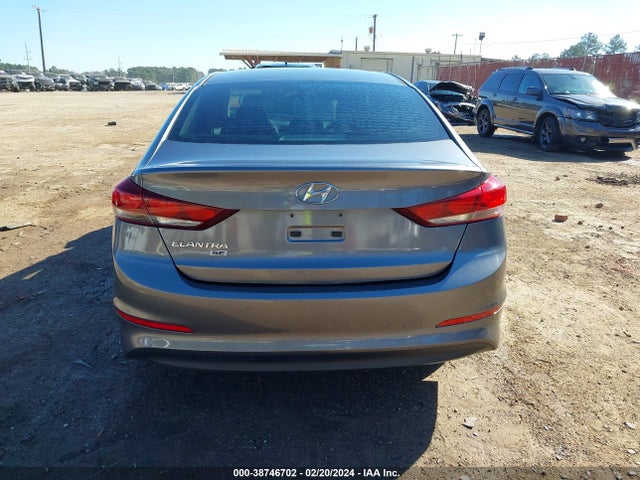 2018 HYUNDAI ELANTRA SE VIN: 5NPD74LF4JH282992