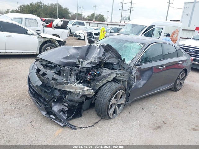 Honda Accord Touring 2018 1HGCV1F99JA197872 Image 2