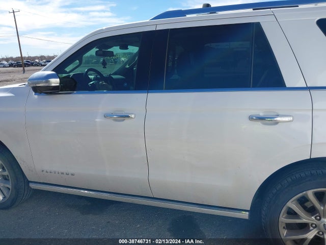 Ford Expedition Platinum 2018 1FMJU1LT5JEA66791 Image 14