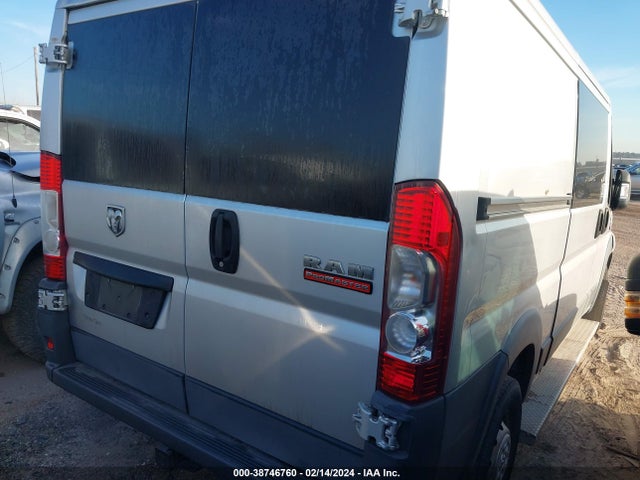 RAM Promaster 1500 Low Roof 2016 3C6TRVAG1GE135251 Image 4