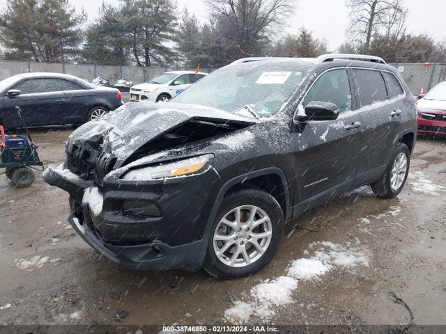 Jeep Cherokee Latitude 2016 1C4PJMCS1GW372129 Image 2