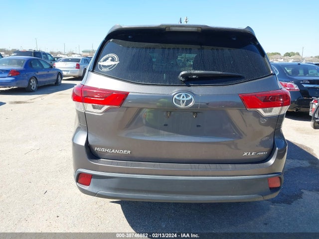 Toyota Highlander Xle 2017 5TDJZRFHXHS481704 Image 16