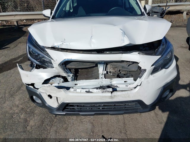 Subaru Outback 2.5i Premium 2018 4S4BSAHCXJ3327217 Image 12