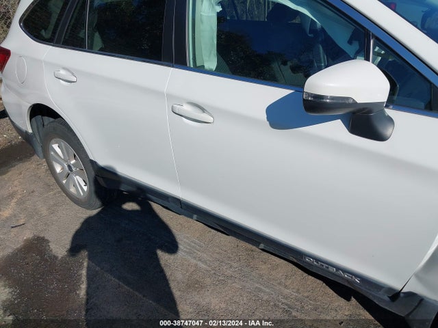 Subaru Outback 2.5i Premium 2018 4S4BSAHCXJ3327217 Image 13