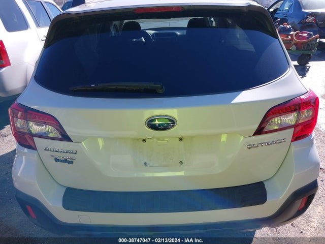 Subaru Outback 2.5i Premium 2018 4S4BSAHCXJ3327217 Image 16