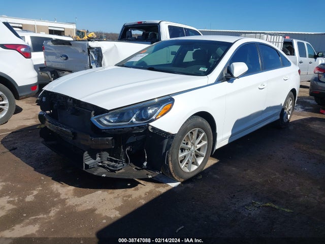 Hyundai SONATA SE 2019 5NPE24AF6KH798312 Image 2