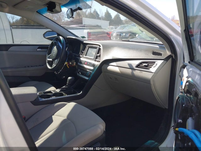 Hyundai SONATA SE 2019 5NPE24AF6KH798312 Image 5