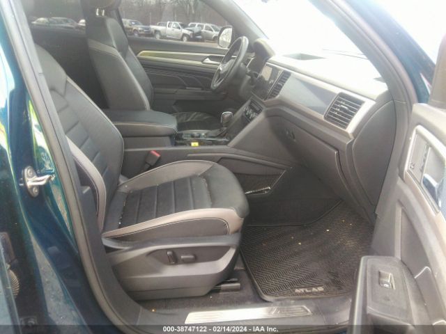 1V2TE2CA5LC223568 Volkswagen Atlas Cross Sport 3.6l V6 Sel Premium R-line