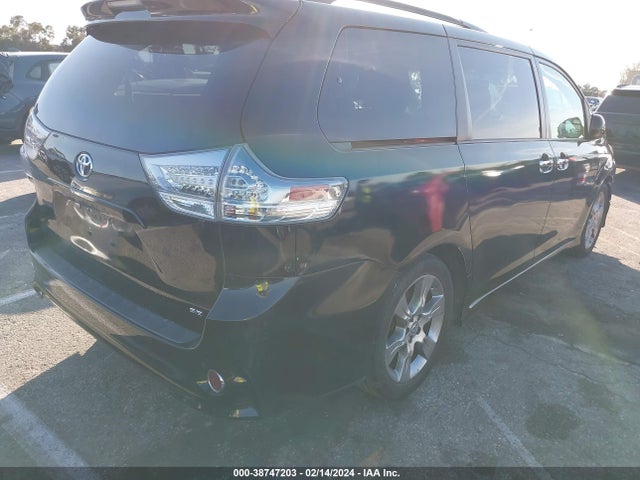 Toyota Sienna Se 8 Passenger 2014 5TDXK3DC3ES415171 Image 4