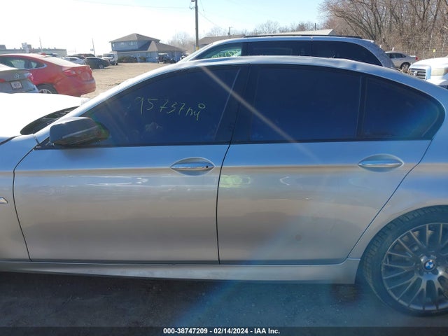 BMW 550i Xdrive 2015 WBAKP9C50FD979369 Image 14