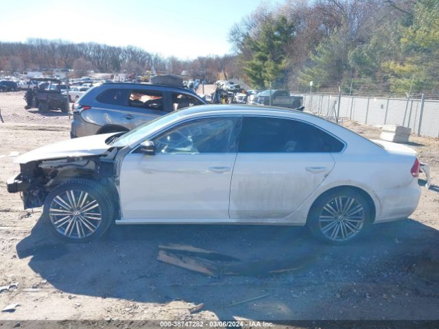 1VWBT7A39FC068710 Volkswagen Passat 1.8t Sport