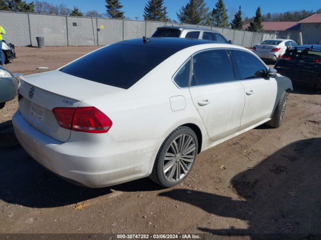 1VWBT7A39FC068710 Volkswagen Passat 1.8t Sport