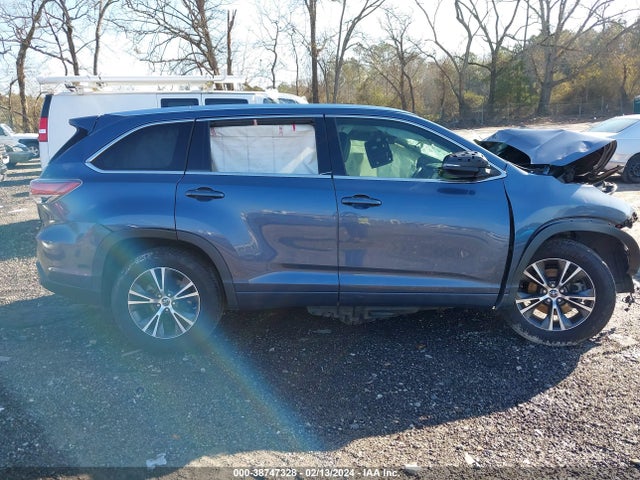 Toyota Highlander Xle V6 2016 5TDKKRFH5GS128147 Image 12