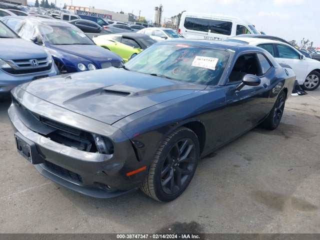 Dodge Challenger Sxt 2019 2C3CDZAG7KH677129 Image 2