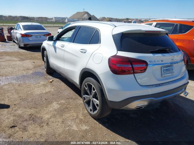 2019 MERCEDES-BENZ GLA 250 WDCTG4EB3KU000591 Photo 2