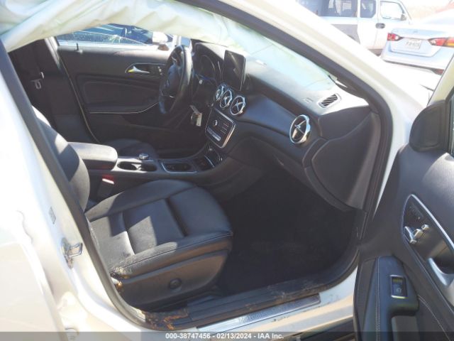 2019 MERCEDES-BENZ GLA 250 WDCTG4EB3KU000591 Photo 4