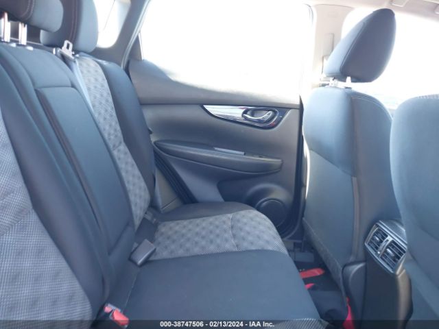 JN1BJ1CPXKW229762 Nissan Rogue Sport Sv