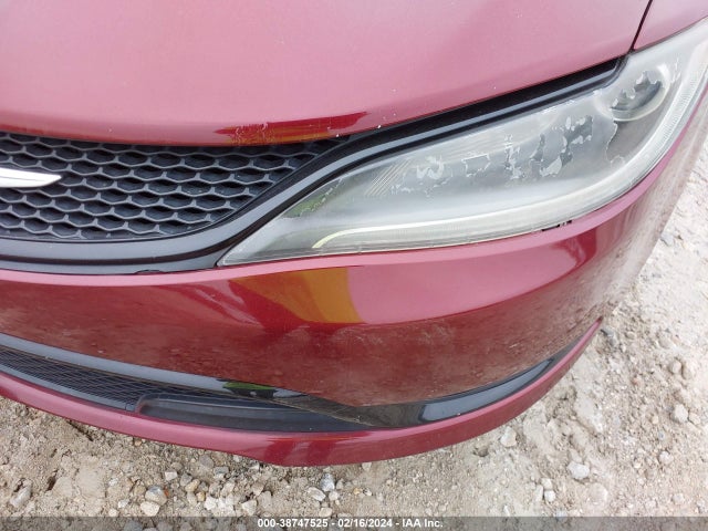 1C3CCCBG5FN673124 Chrysler 200 S