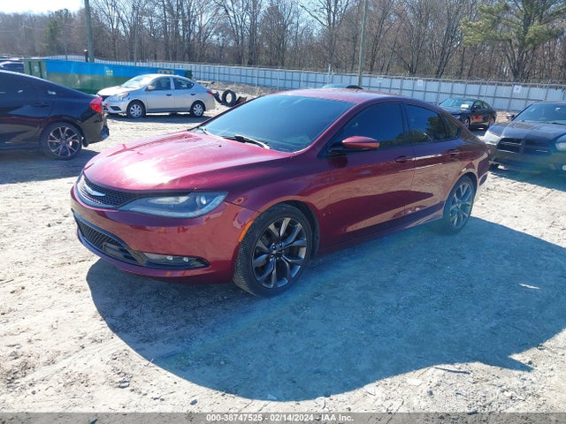 1C3CCCBG5FN673124 Chrysler 200 S