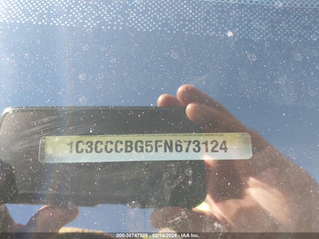 1C3CCCBG5FN673124 Chrysler 200 S