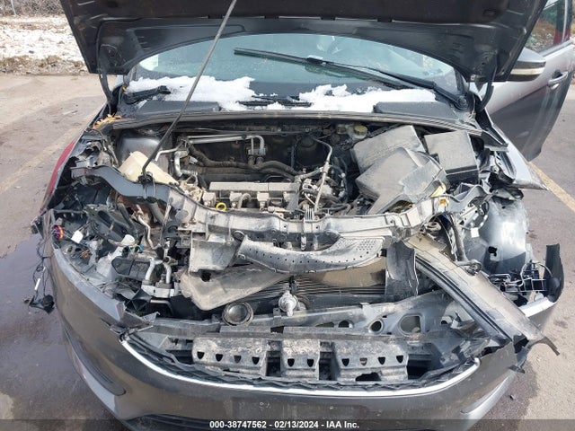 Ford FOCUS SE 2016 1FADP3K23GL340352 Image 10