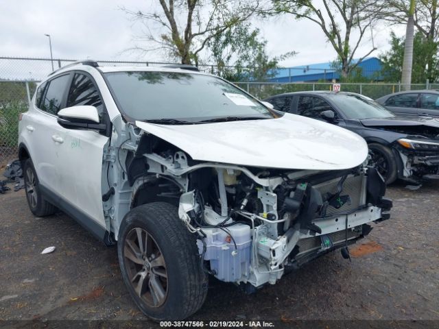 2018 TOYOTA RAV4 JTMWFREV0JJ178083