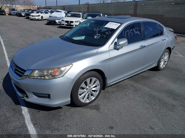 Honda Accord Touring 2014 1HGCR3F94EA043639 Image 2