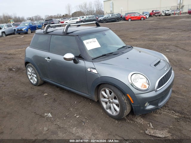 2007 MINI COOPER S WMWMF73507TT80768 Photo 0