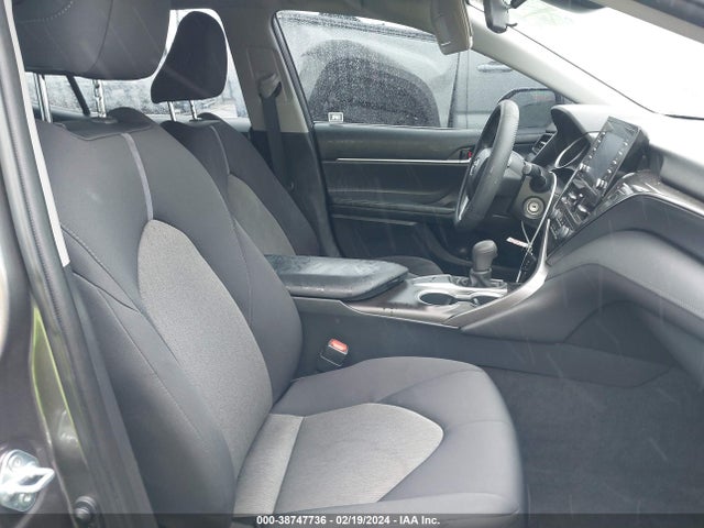 Toyota CAMRY LE 2021 4T1C11AK0MU454467 Image 5