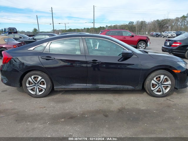 Honda Civic Lx 2018 19XFC2F57JE018911 Image 13