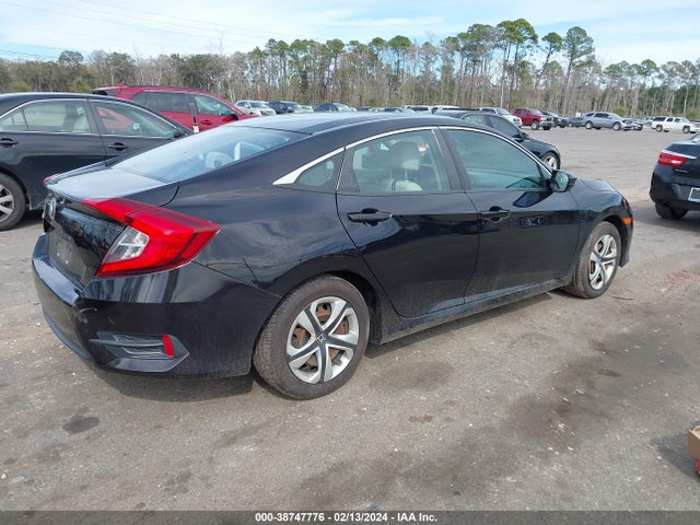 Honda Civic Lx 2018 19XFC2F57JE018911 Image 4