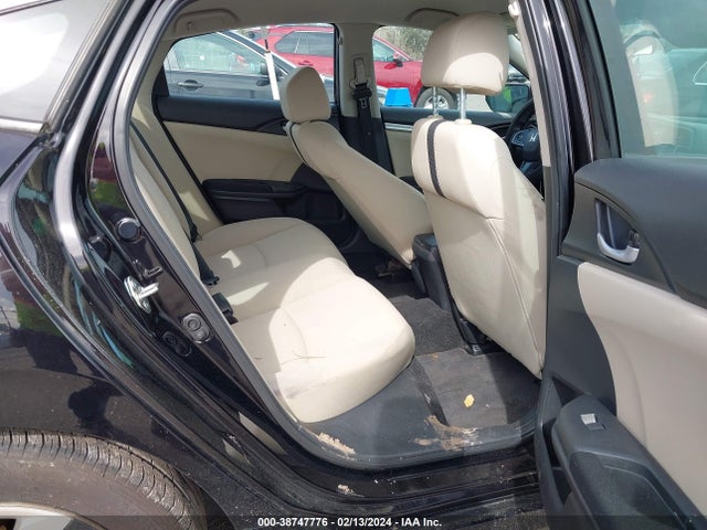 Honda Civic Lx 2018 19XFC2F57JE018911 Image 8