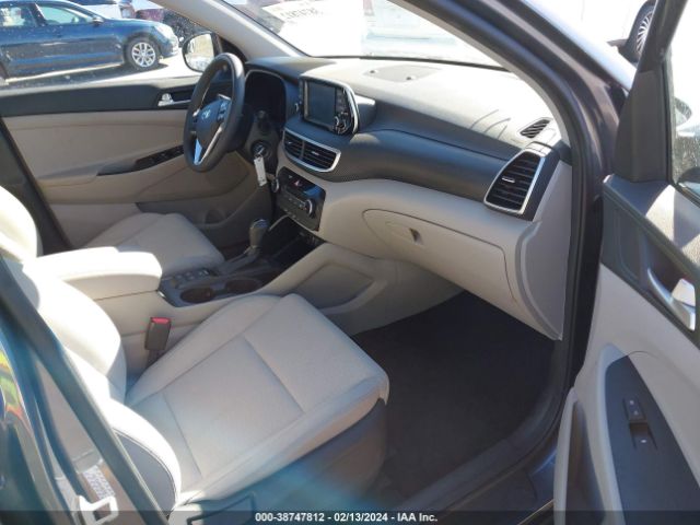 2019 HYUNDAI TUCSON KM8J2CA43KU883505 Photo 4