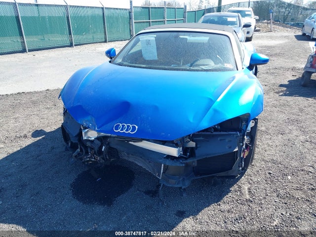 2023 AUDI R8 SPYDER WUACECFX7P7900077 Photo 5