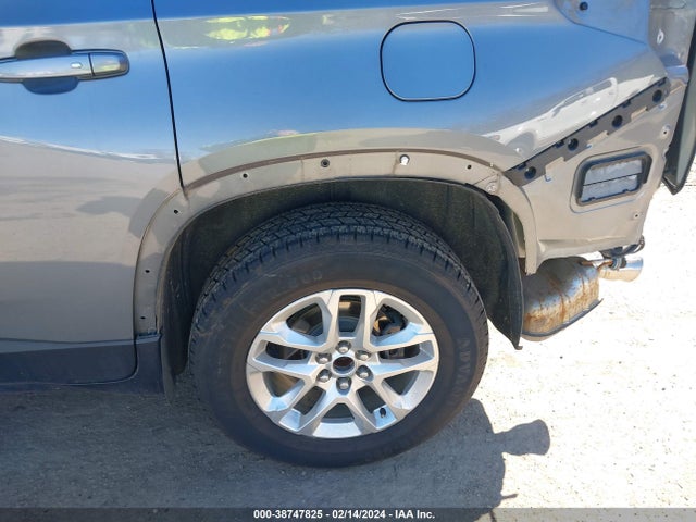 Chevrolet Traverse Ls 2019 1GNERFKWXKJ117038 Image 17