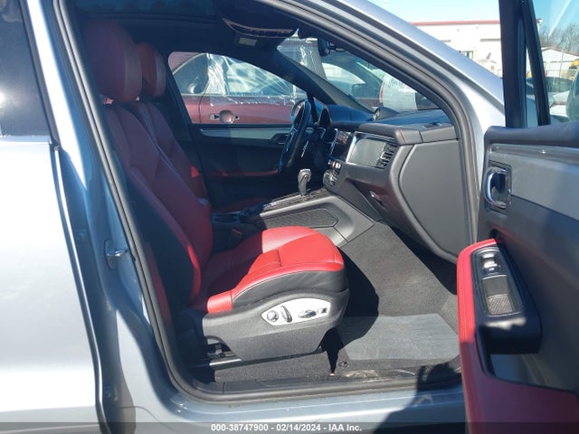 2022 PORSCHE MACAN WP1AA2A58NLB09947 Photo 4