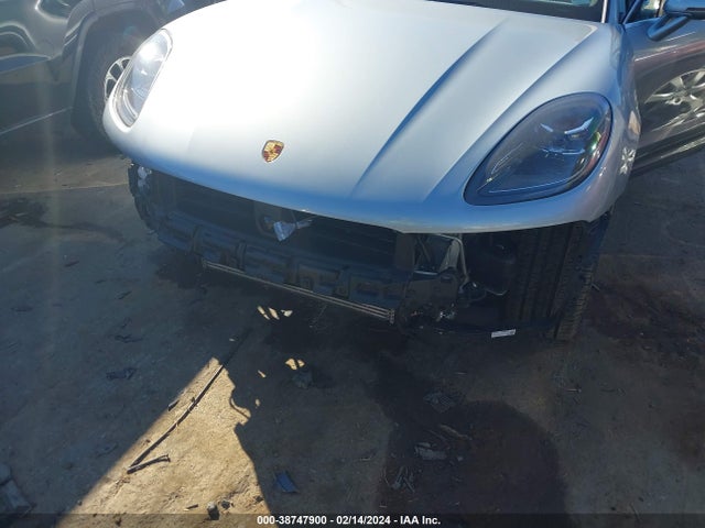 2022 PORSCHE MACAN WP1AA2A58NLB09947 Photo 5