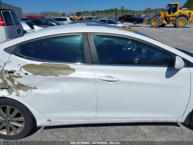 Hyundai ELANTRA SE 2015 5NPDH4AE7FH582962 Image 13