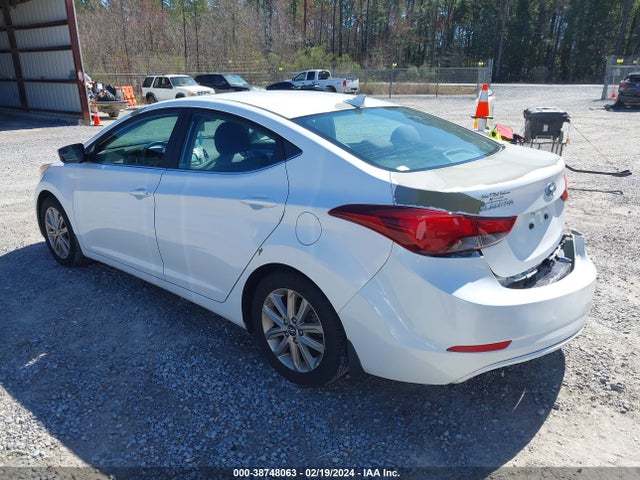 Hyundai ELANTRA SE 2015 5NPDH4AE7FH582962 Image 3
