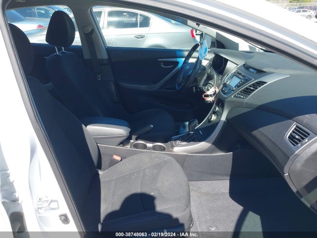 Hyundai ELANTRA SE 2015 5NPDH4AE7FH582962 Image 5