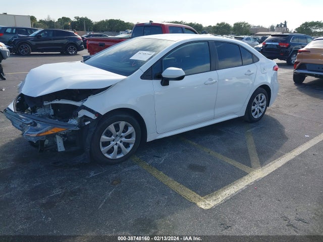Toyota COROLLA LE 2020 5YFEPRAE8LP069853 Image 2