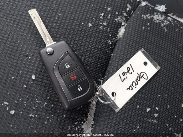 Toyota RAV4 LE 2019 JTMF1RFV3KD515925 Image 11