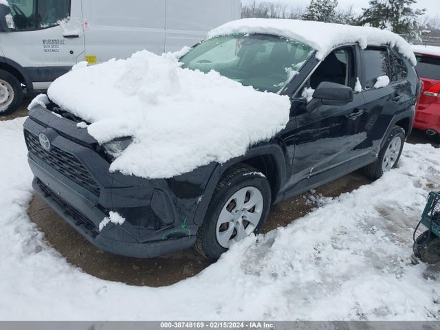 Toyota RAV4 LE 2019 JTMF1RFV3KD515925 Image 2