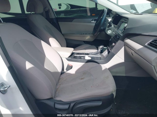 2016 HYUNDAI SONATA SE VIN: 5NPE24AF3GH354716