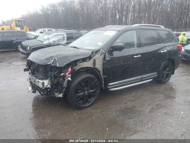 Nissan Pathfinder Platinum 2017 5N1DR2MM0HC659069 Image 2