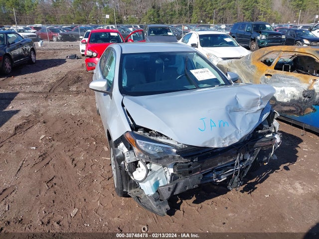 Toyota COROLLA LE 2018 2T1BURHE2JC031355 Image 11