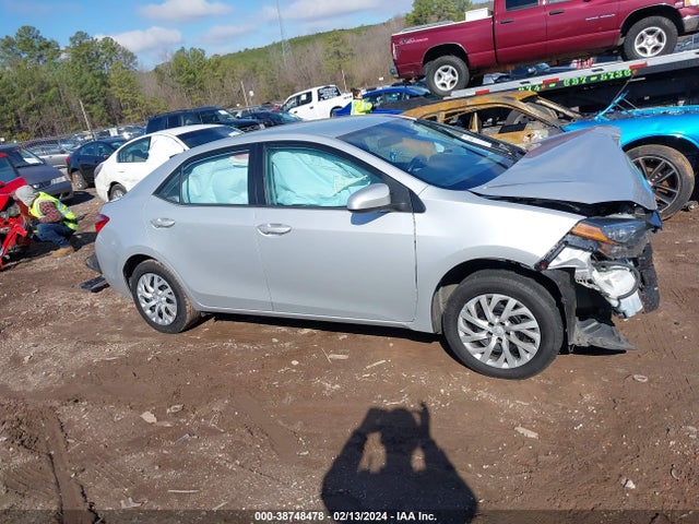 Toyota COROLLA LE 2018 2T1BURHE2JC031355 Image 12