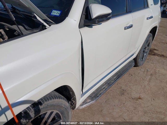 Toyota 4runner Limited 2018 JTEZU5JR8J5179734 Image 17