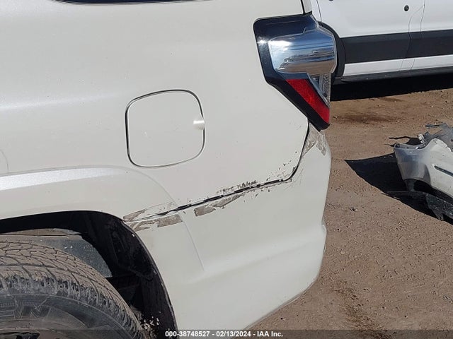 Toyota 4runner Limited 2018 JTEZU5JR8J5179734 Image 18